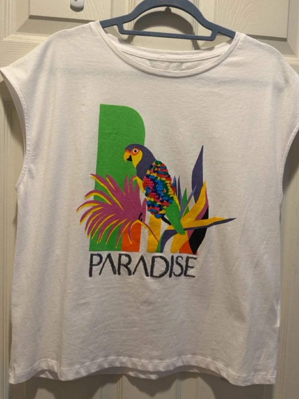 Sequined multicolor parrot sequin embellishment Cotton Top - Picture 9 of 15